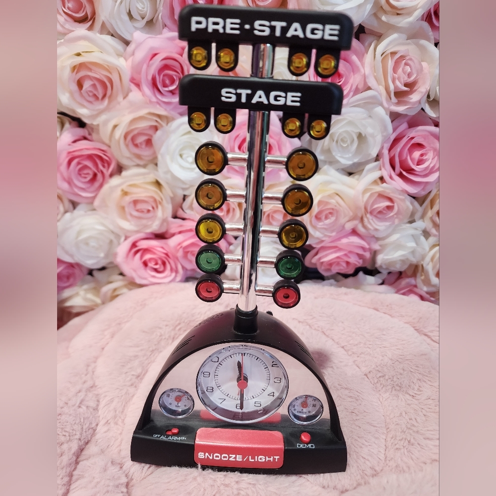 Mark Feldstein & Associates Drag Racing Christmas Tree Lighted sound clock